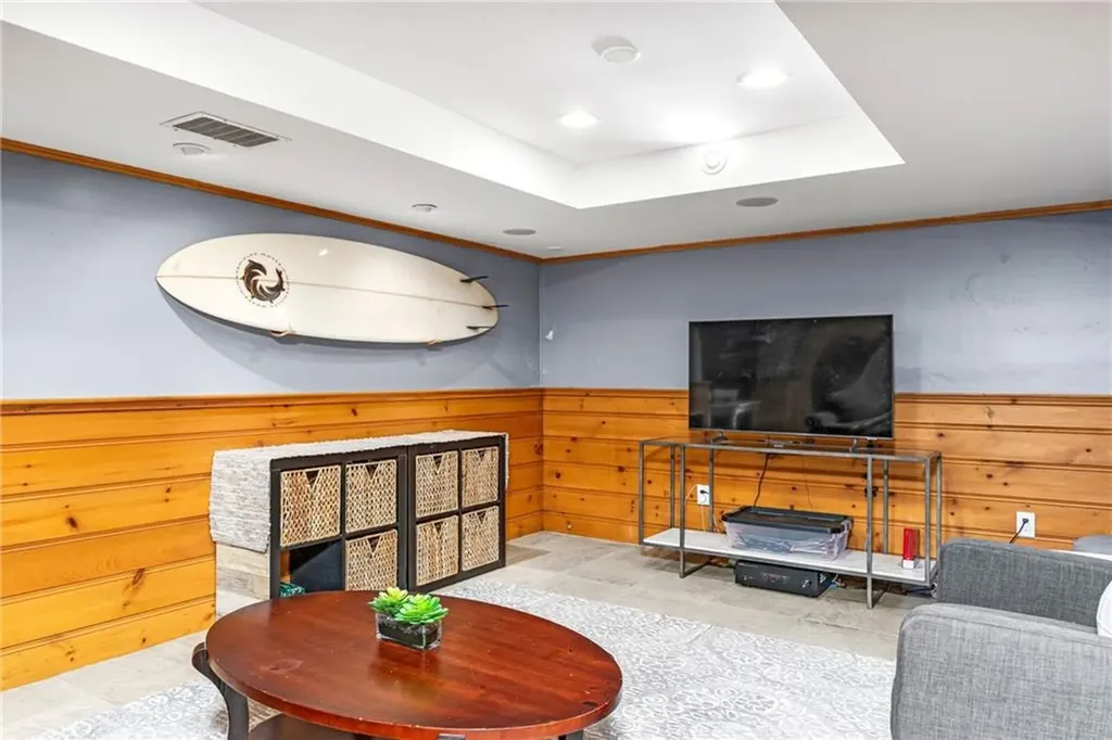 70 Dryden Avenue Pawtucket RI 02860