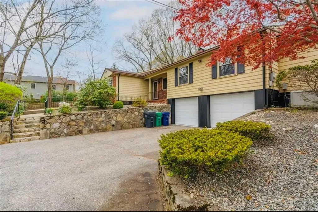 1195 Centerville Road Warwick RI 02886