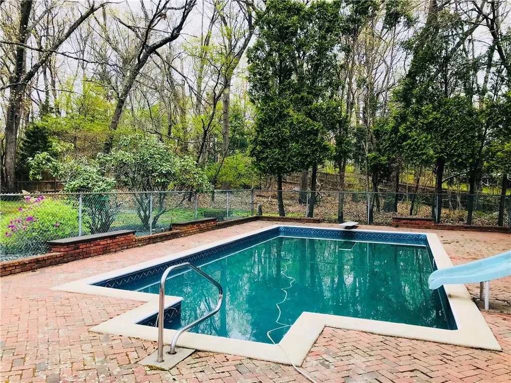 1195 Centerville Road Warwick RI 02886