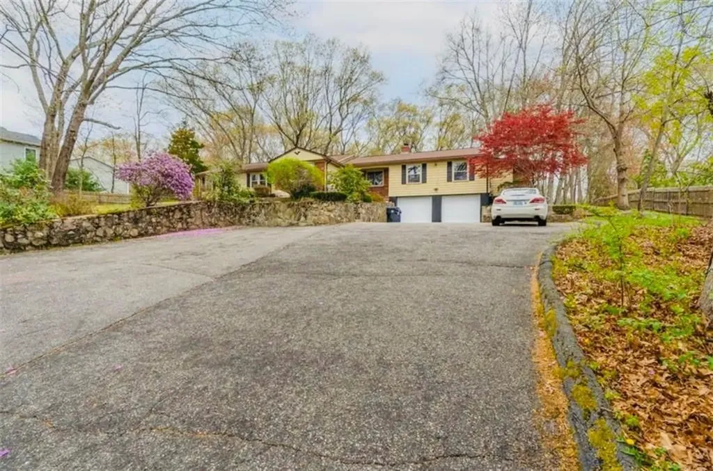 1195 Centerville Road Warwick RI 02886