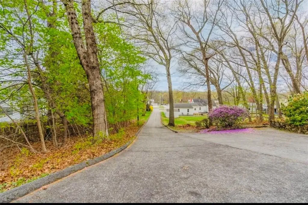 1195 Centerville Road Warwick RI 02886