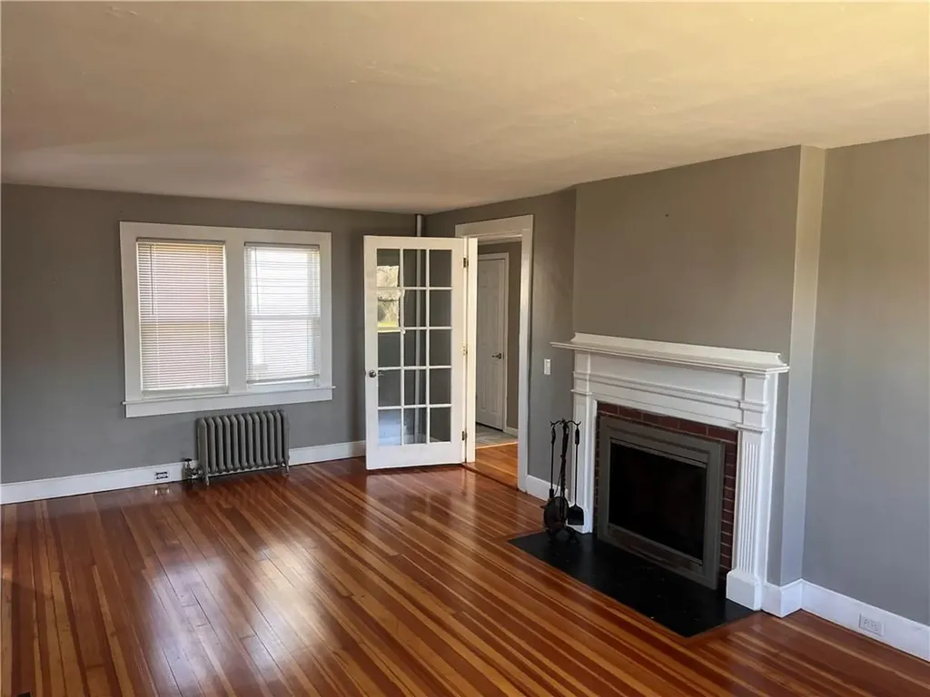 24 George Street Westerly RI 02891