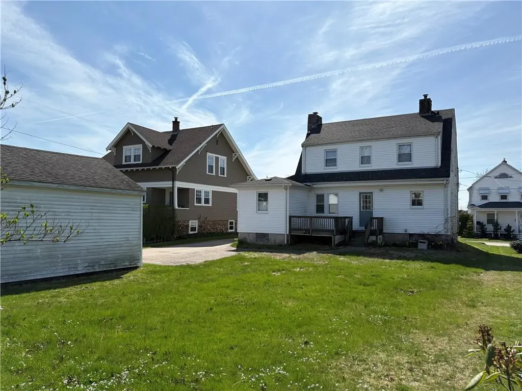 24 George Street Westerly RI 02891