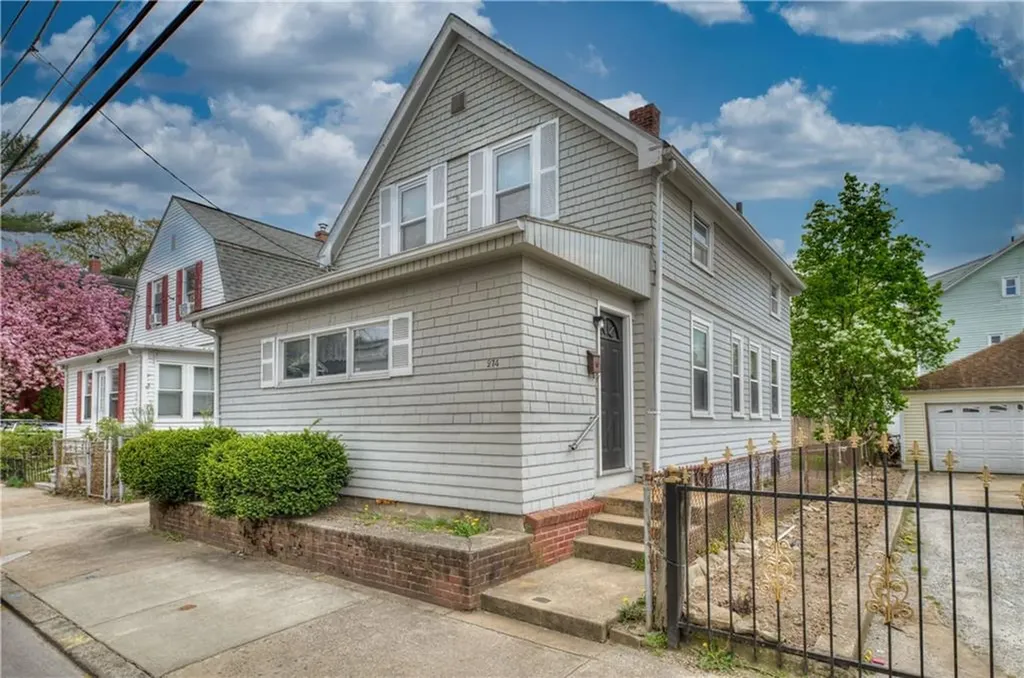 274 Montgomery Avenue Cranston RI 02905