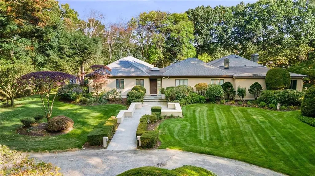 15 Noto Drive North Providence RI 02904