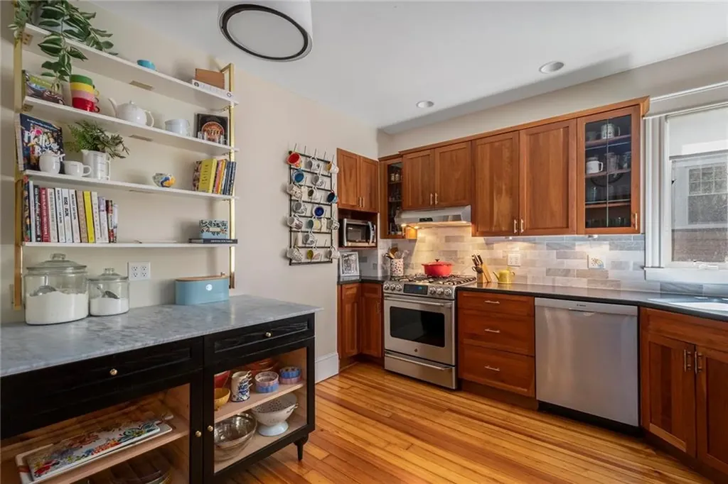 690 Angell Street Providence RI 02906