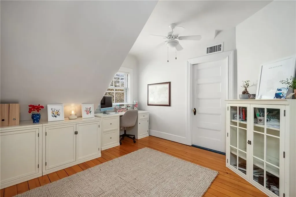 690 Angell Street Providence RI 02906