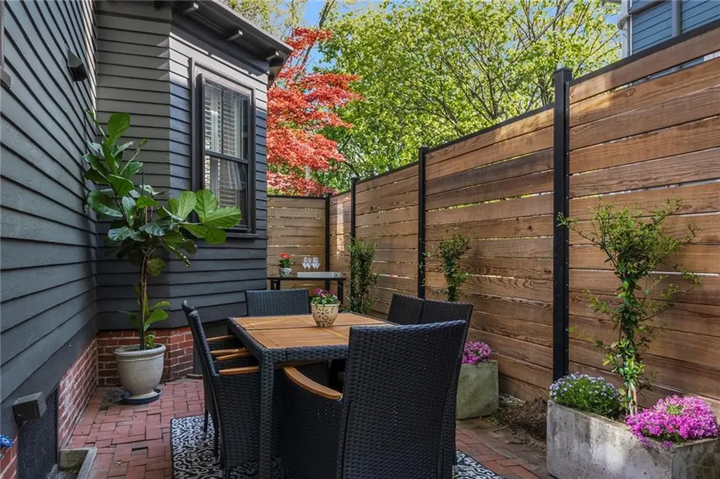 690 Angell Street Providence RI 02906