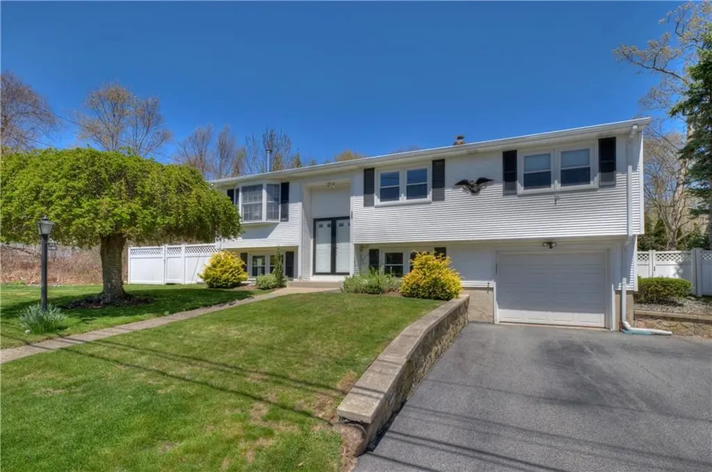 123 South Comstock Parkway Cranston RI 02921
