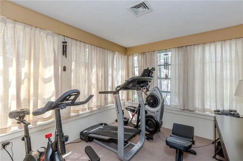 127 Street Agnes Avenue Woonsocket RI 02895