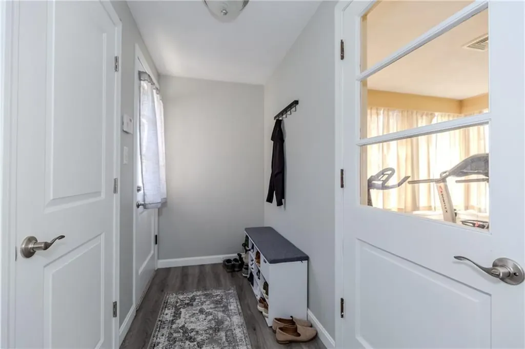 127 Street Agnes Avenue Woonsocket RI 02895