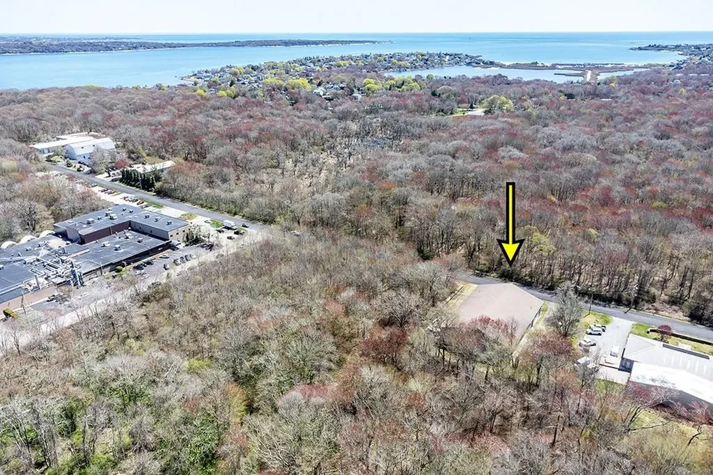 102 Dean Knauss Drive Narragansett RI 02882