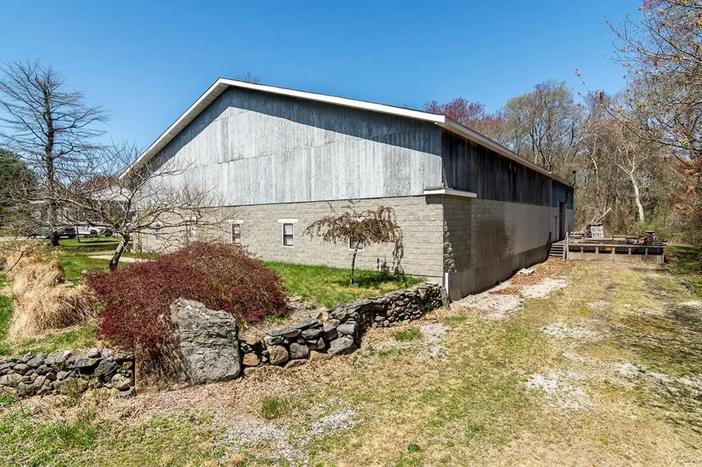 102 Dean Knauss Drive Narragansett RI 02882