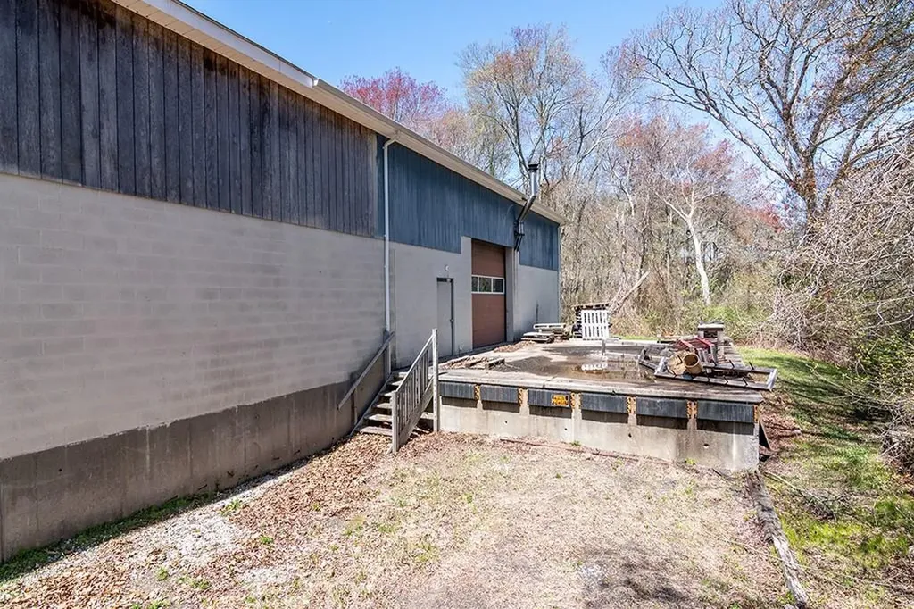 102 Dean Knauss Drive Narragansett RI 02882