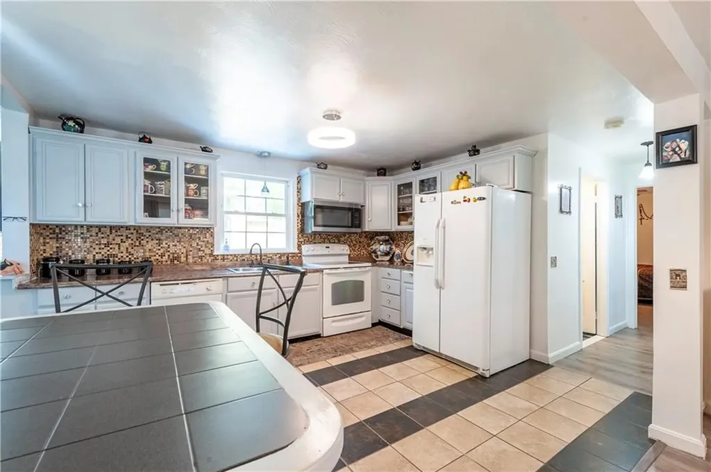 35 Boyd Avenue East Providence RI 02914