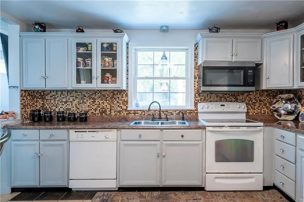 35 Boyd Avenue East Providence RI 02914