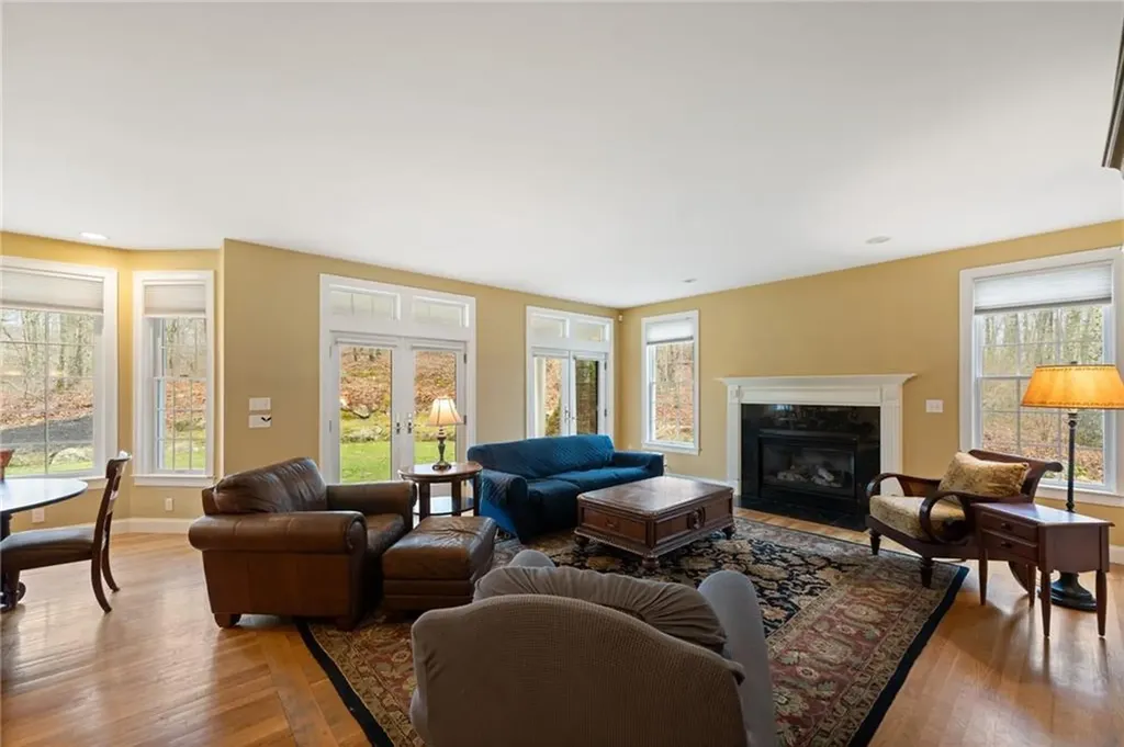 153 Sakonnet Ridge Drive Tiverton RI 02878