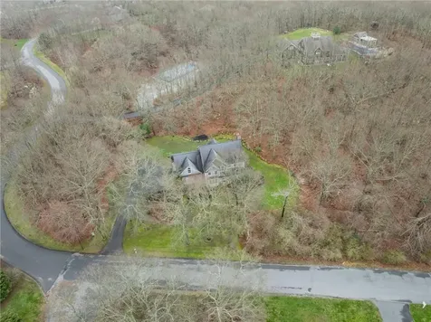 153 Sakonnet Ridge Drive Tiverton RI 02878