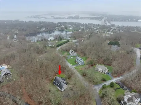 153 Sakonnet Ridge Drive Tiverton RI 02878