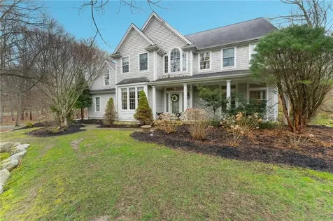 153 Sakonnet Ridge Drive Tiverton RI 02878