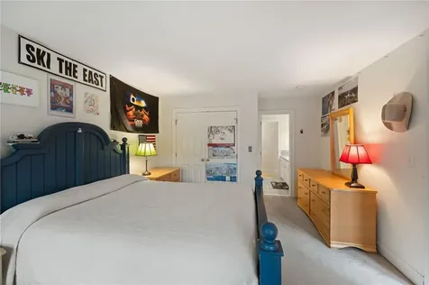 153 Sakonnet Ridge Drive Tiverton RI 02878