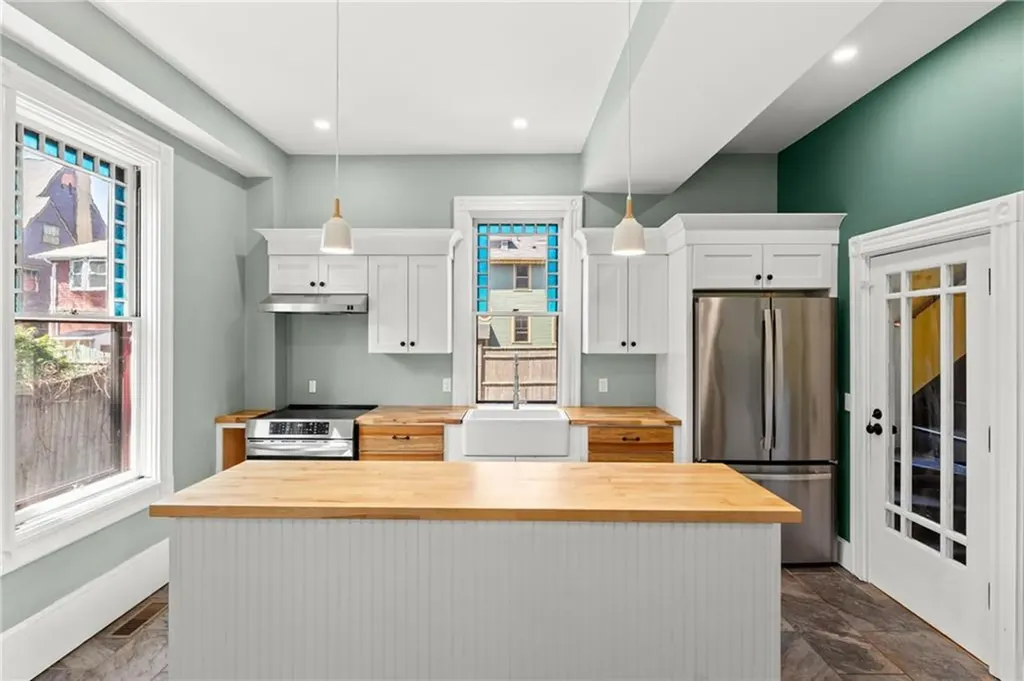 49 Princeton Avenue Providence RI 02907