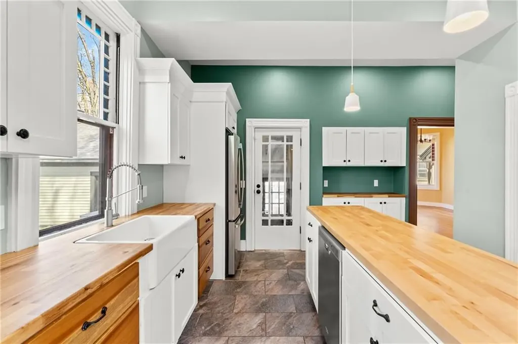 49 Princeton Avenue Providence RI 02907