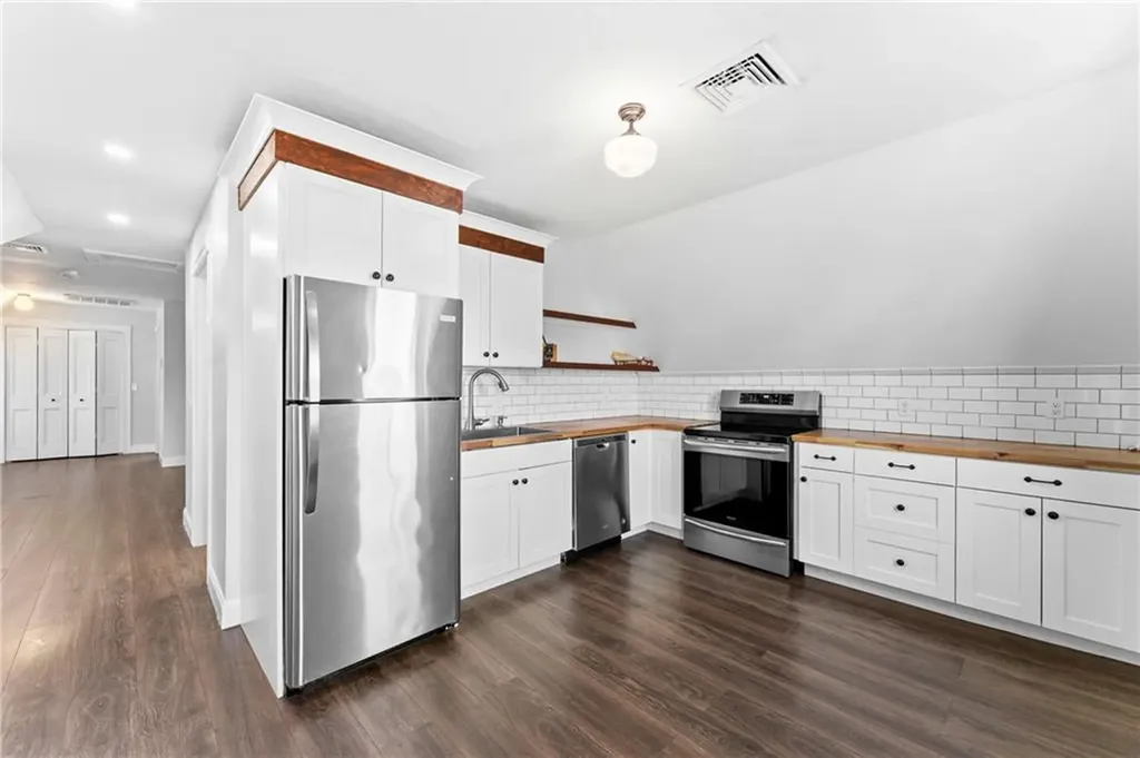 49 Princeton Avenue Providence RI 02907