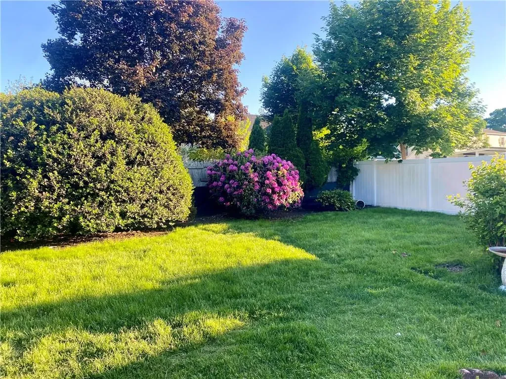 86 Barstow Road Warwick RI 02888
