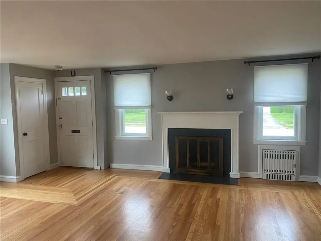 86 Barstow Road Warwick RI 02888