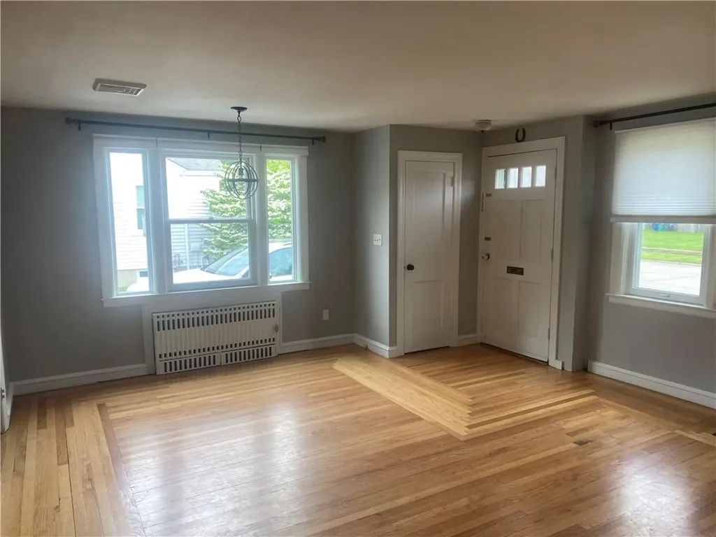 86 Barstow Road Warwick RI 02888