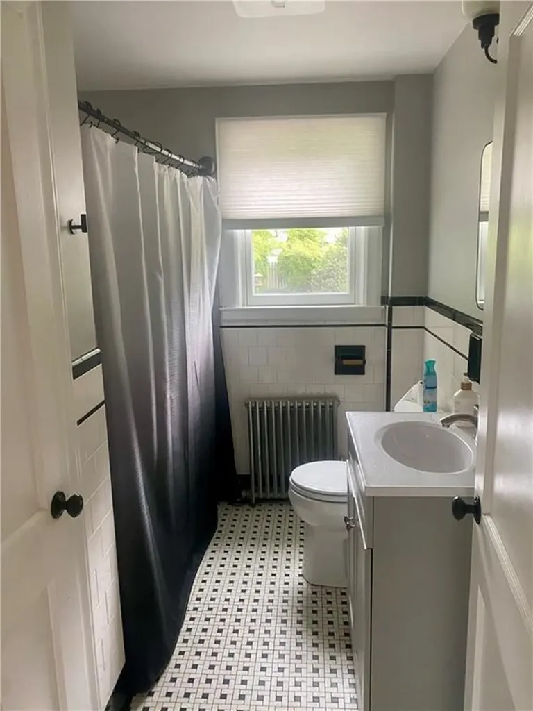 86 Barstow Road Warwick RI 02888