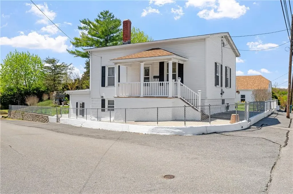 73 Mowry Street Woonsocket RI 02895