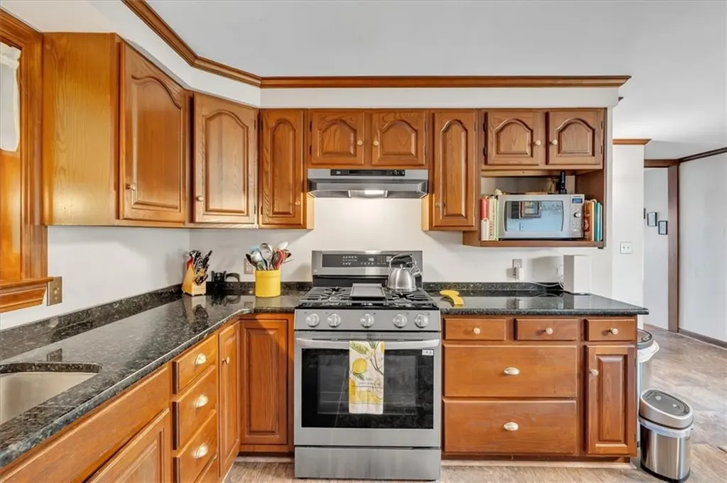 376 Parkside Drive Warwick RI 02888