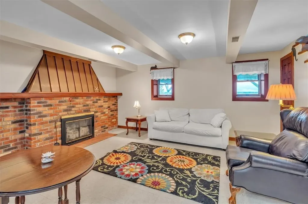 376 Parkside Drive Warwick RI 02888
