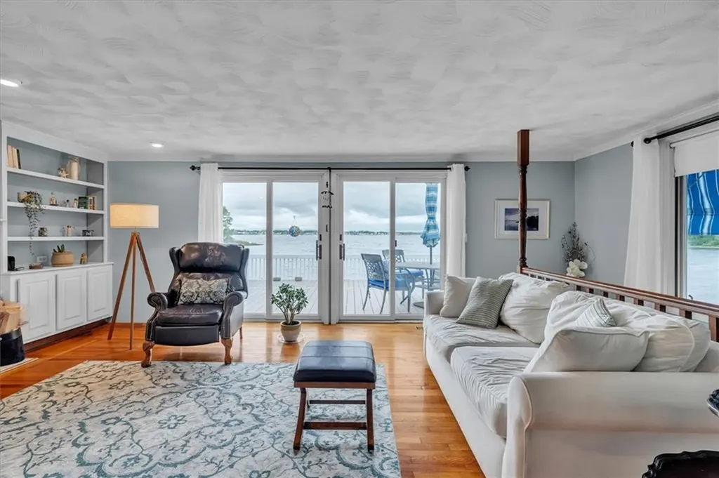 376 Parkside Drive Warwick RI 02888
