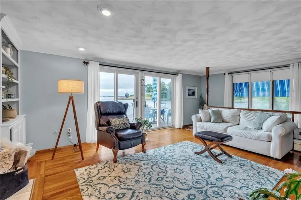 376 Parkside Drive Warwick RI 02888