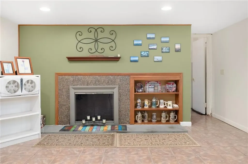 289 Oliphant Lane Middletown RI 02842