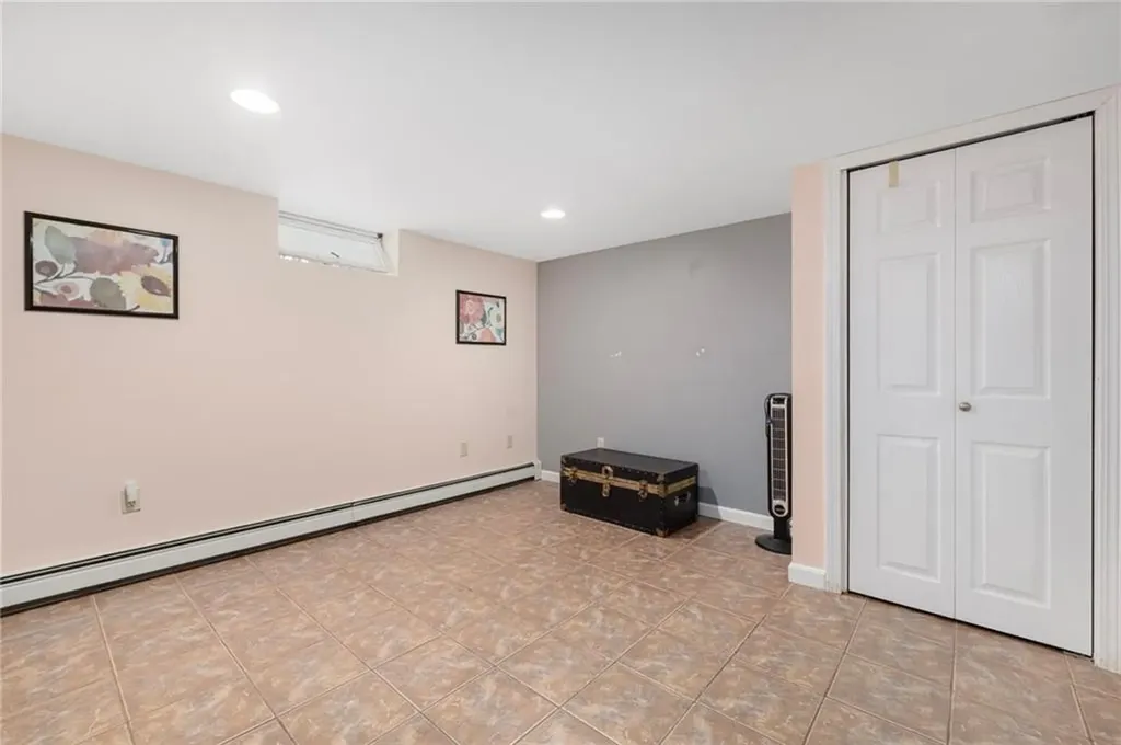 289 Oliphant Lane Middletown RI 02842