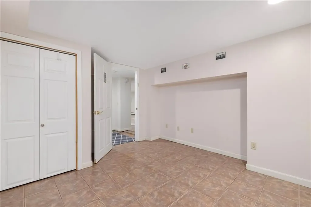 289 Oliphant Lane Middletown RI 02842