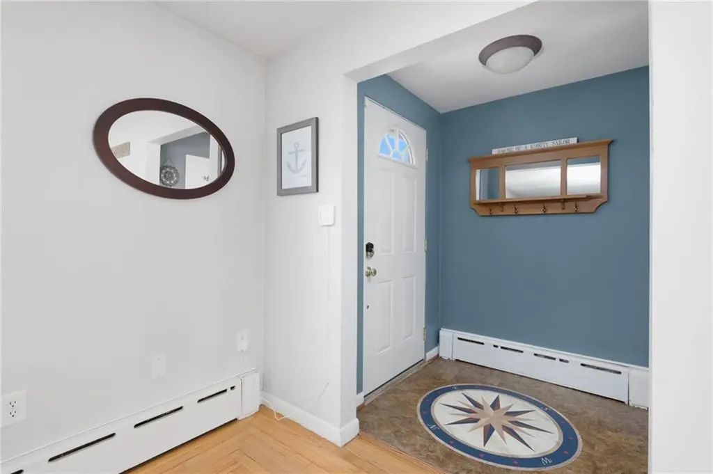 289 Oliphant Lane Middletown RI 02842