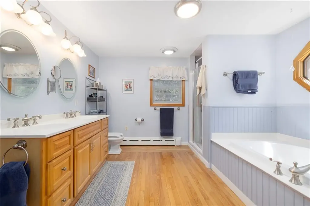 289 Oliphant Lane Middletown RI 02842
