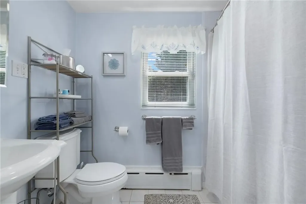 289 Oliphant Lane Middletown RI 02842