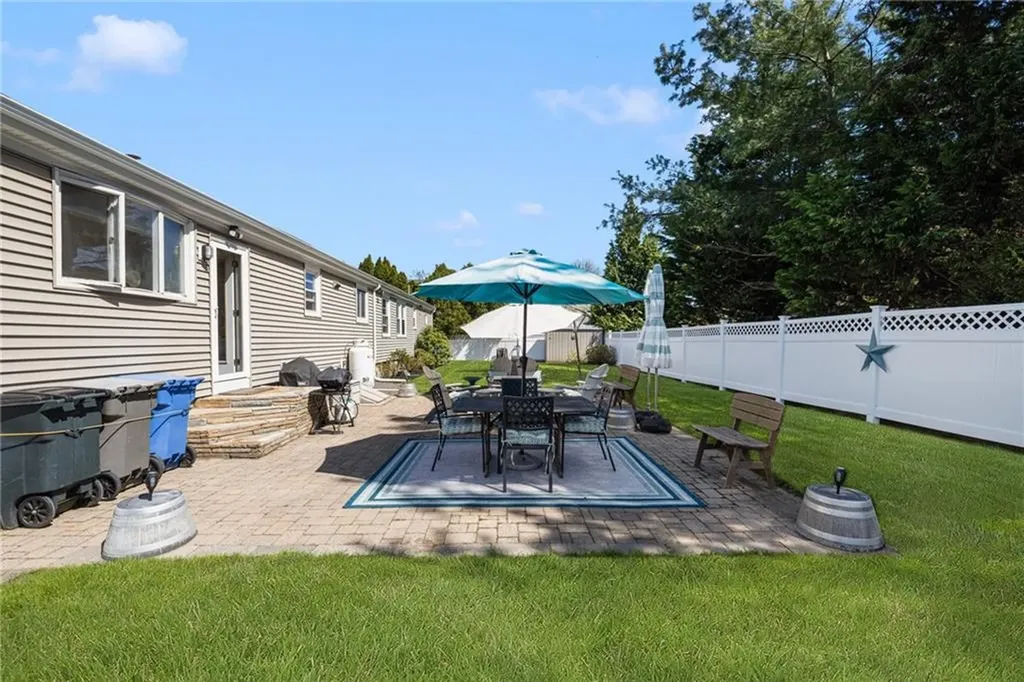 289 Oliphant Lane Middletown RI 02842