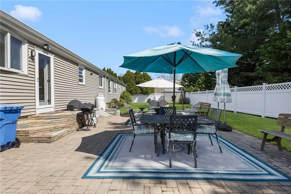 289 Oliphant Lane Middletown RI 02842