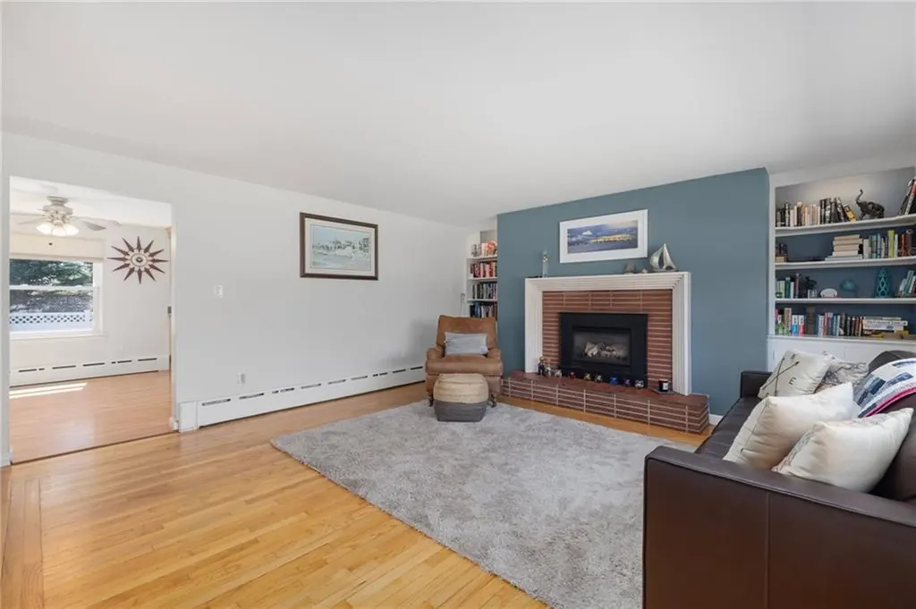 289 Oliphant Lane Middletown RI 02842