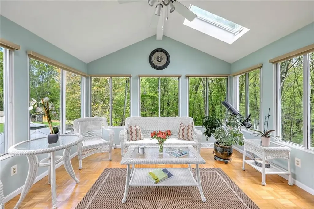 89 Swan Road Smithfield RI 02917