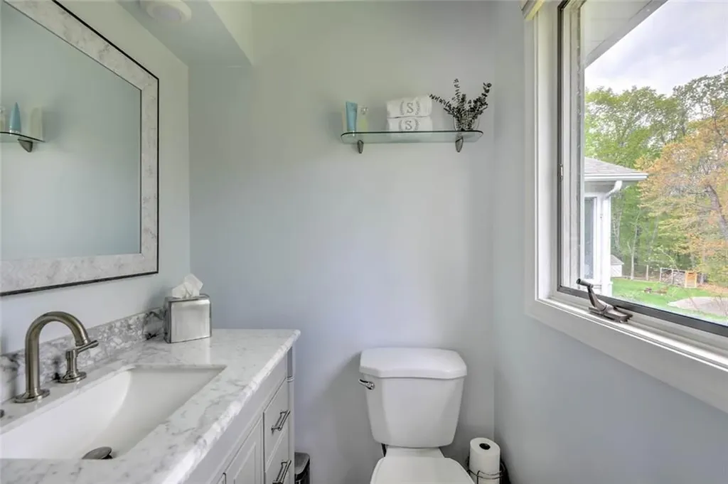 89 Swan Road Smithfield RI 02917