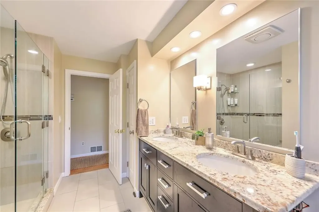 89 Swan Road Smithfield RI 02917