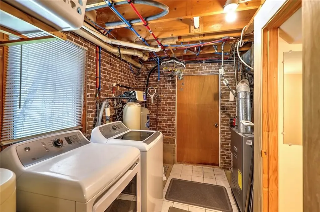 89 Swan Road Smithfield RI 02917